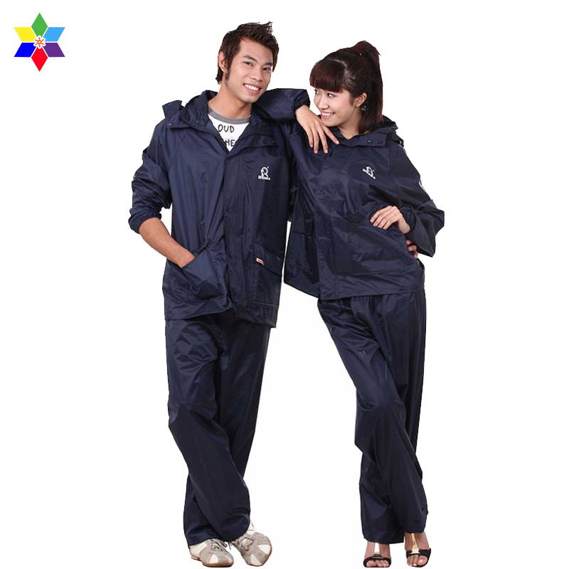 Mẫu áo mưa bộ phong cách với thiết kế độc đáo Mẫu áo mưa bộ phong cách với thiết kế độc đáo