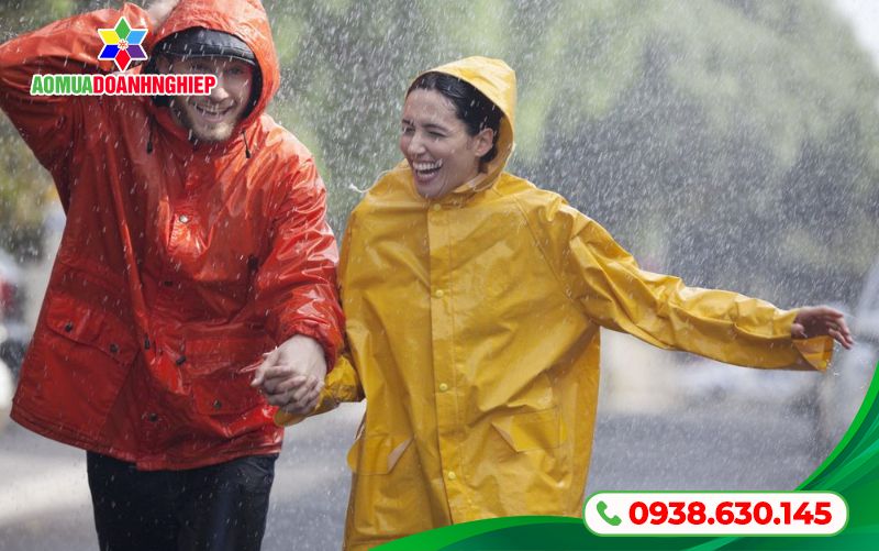 Dùng áo mưa quá lâu mà không thay mới