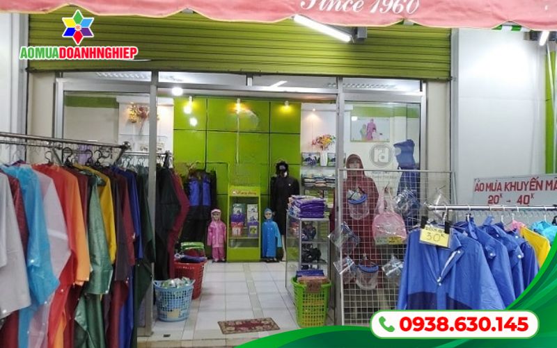 Các cửa hàng chuyên dụng về đồ bảo hộ và áo mưa