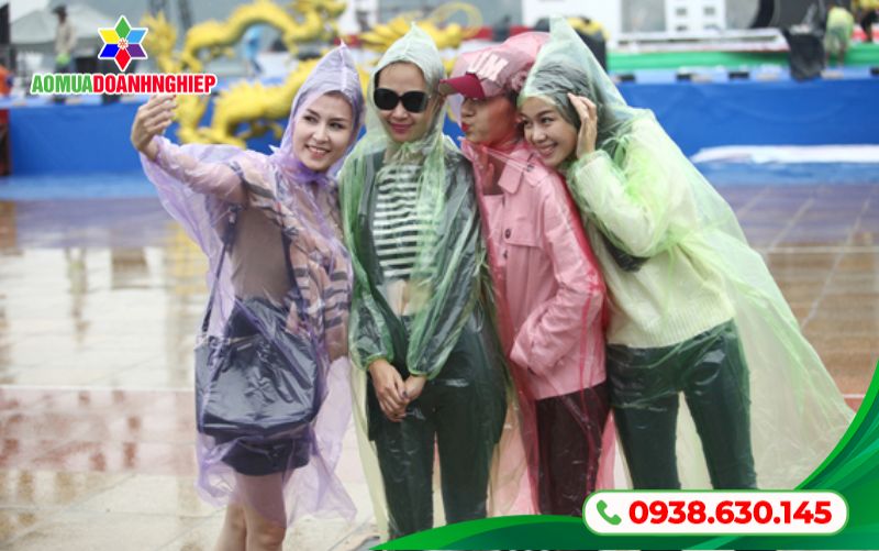 Xu hướng kết hợp với công nghệ và thời trang