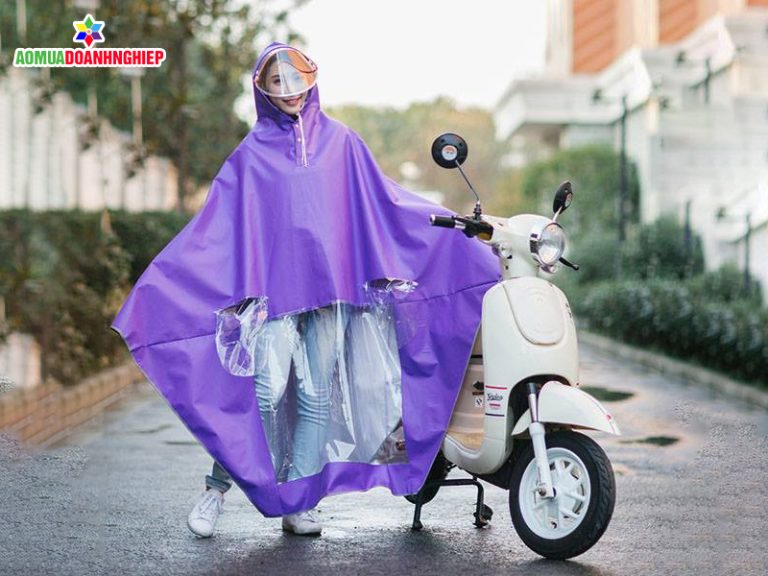 Hình ảnh áo mưa và đồ dùng đi mưa chất lượng tốt