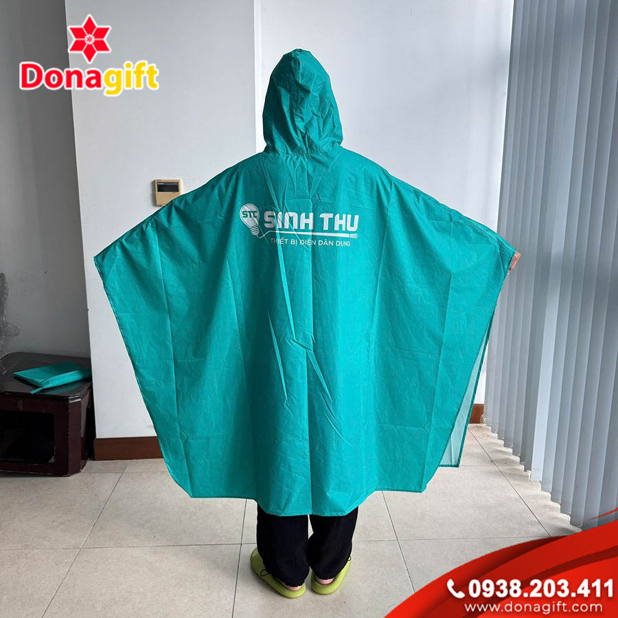 Thành phẩm sau nghiệm thu áo mưa Sinh Thu