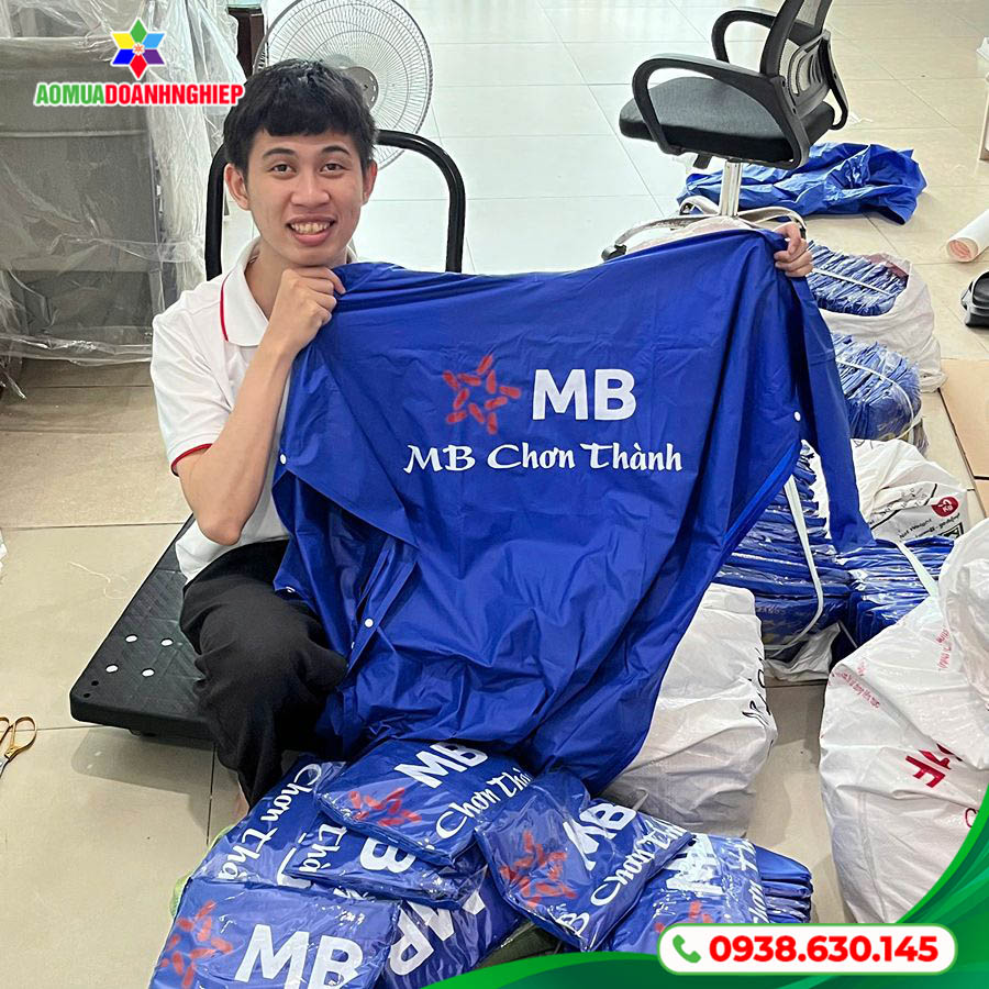 Thành phẩm sau nghiệm thu áo mưa MB Bank Chơn Thành