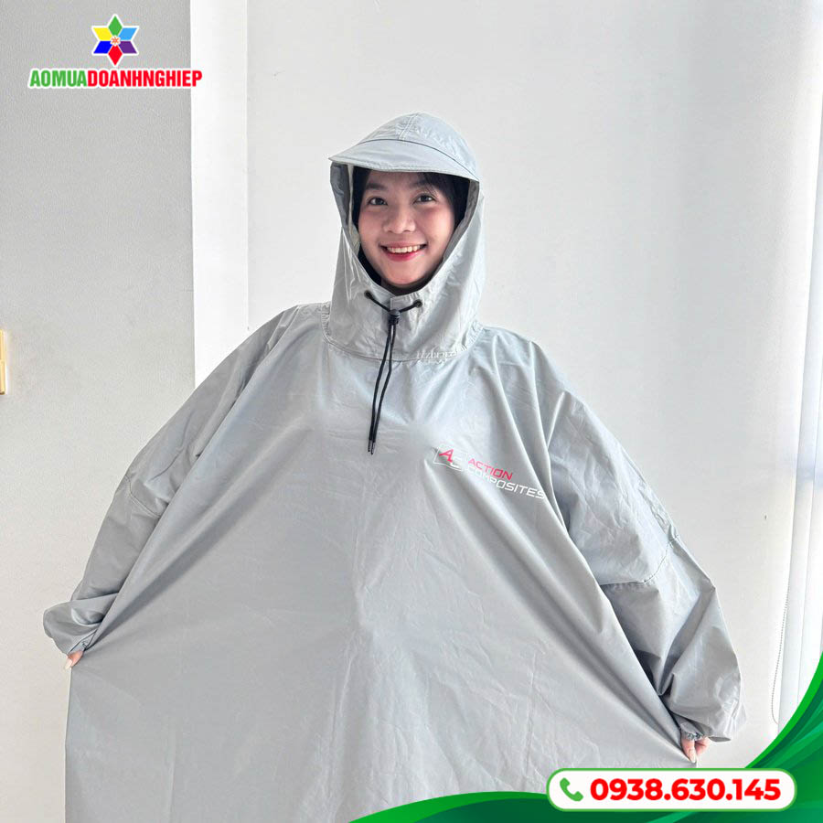 Áo mưa Action Composites màu xám sau hoàn thiện